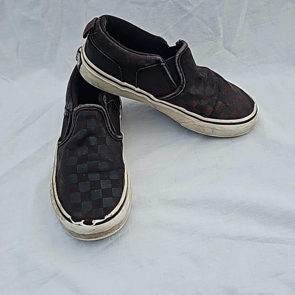 VANS OFF THE WALL YOUTH size 13 Checkered Canvas Slip On Sneakers